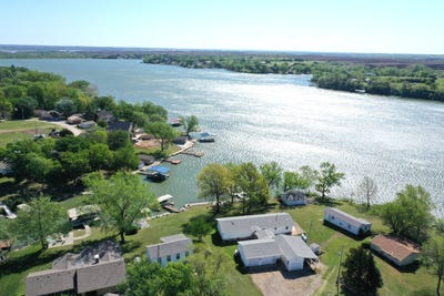/international/us/112-eagle-view-circle-council-grove-ks-110107504197/