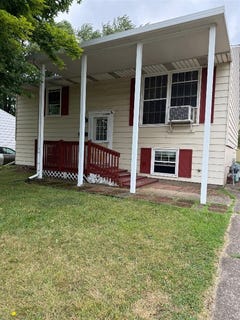 /international/us/2425-eastlawn-parkway-erie-pa-110100986548/