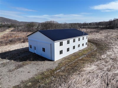 /international/us/8146-county-road-41-belfast-ny-110106976410/