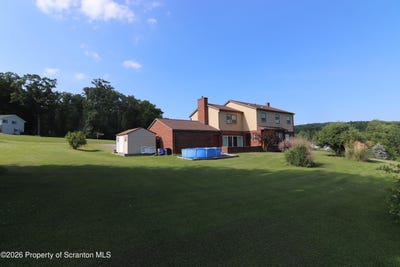 /international/us/10-dogwood-drive-tunkhannock-pa-110108947303/