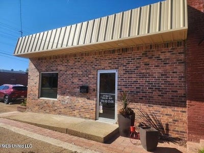/international/us/1211-main-street-tunica-ms-110103045277/
