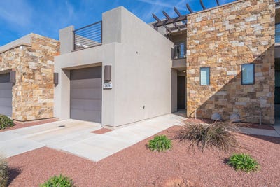 /international/us/1676-w-escapes-dr-st-george-ut-110097466742/