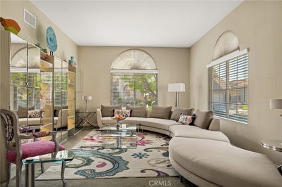 /international/us/1521-fairway-oaks-avenue-banning-ca-110098990154/