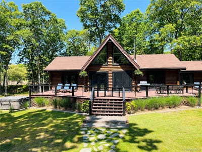 /international/us/1710-gull-pond-lane-greenport-ny-110104329678/