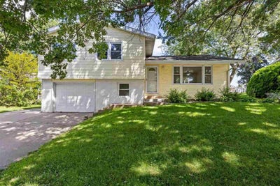 /international/us/108-parkview-ct-tipton-ia-110101985375/