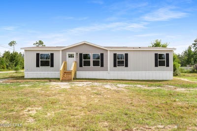 /international/us/6420-oakenshaw-dr-youngstown-fl-110103570086/