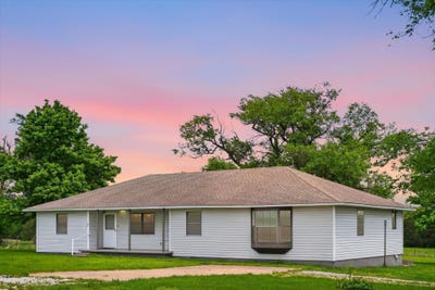 /international/us/3800-state-highway-o-humansville-mo-110107825832/