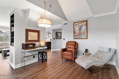 /international/us/750-zorn-ave-louisville-ky-110109389107/