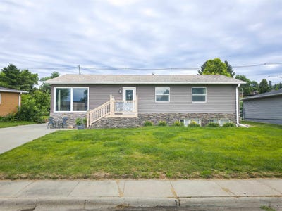 /international/us/103-22nd-dr-norfolk-ne-110109031110/