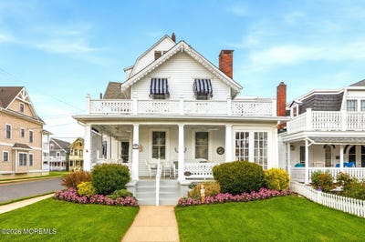 /international/us/15-bath-avenue-ocean-grove-nj-110108096271/