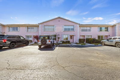 /international/us/218-foxtail-drive-greenacres-fl-110106454602/