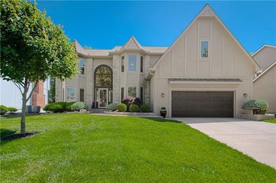 /international/us/5319-w-132nd-terrace-leawood-ks-110108022172/