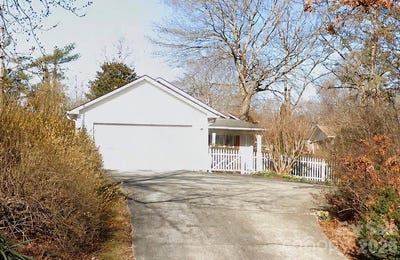 /international/us/105-amelia-drive-hendersonville-nc-110108250781/