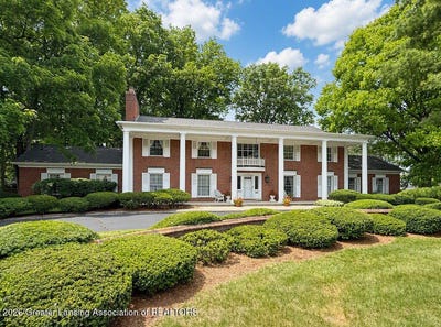 /international/us/1543-meadowbrook-lane-east-lansing-mi-110109229045/