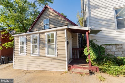 /international/us/327-e-burke-street-martinsburg-wv-110110171537/