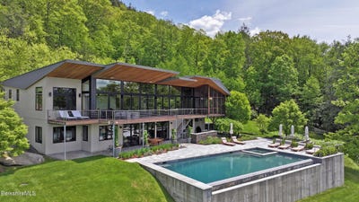 /international/us/113-brush-hill-rd-great-barrington-ma-110098042286/