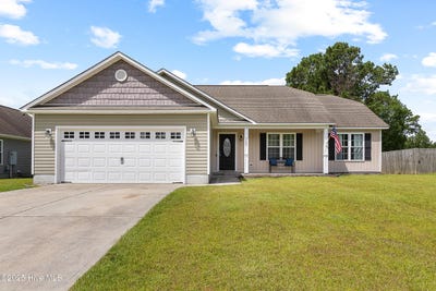 /international/us/1007-ponderosa-place-jacksonville-nc-110100986511/
