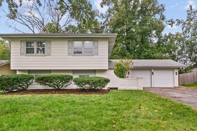 /international/us/21w741-huntington-road-glen-ellyn-il-110120607873/