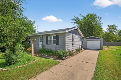 /international/us/230-n-19th-avenue-wisconsin-rapids-wi-110101049681/