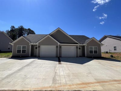 /international/us/254-york-street-chesnee-sc-110108441810/
