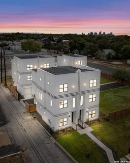 /international/us/3214-n-elmendorf-st-san-antonio-tx-110107197712/