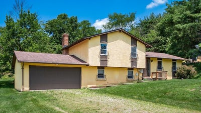 /international/us/283-dogwood-drive-se-thornville-oh-110100776180/