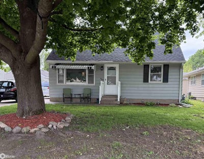 /international/us/908-s-virginia-avenue-mason-city-ia-110108252676/