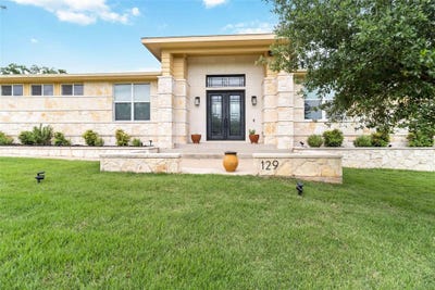 /international/us/129-powder-horn-rd-bastrop-tx-110104253300/