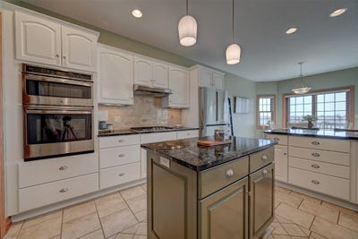/international/us/755-s-29th-avenue-e-newton-ia-110107224149/
