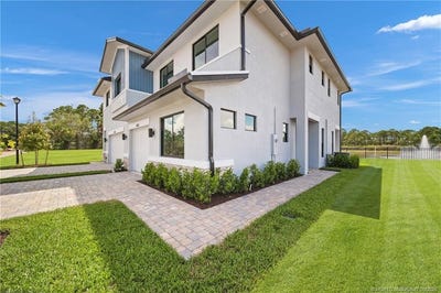 /international/us/3654-sw-magnolia-ridge-lane-palm-city-fl-110099447515/