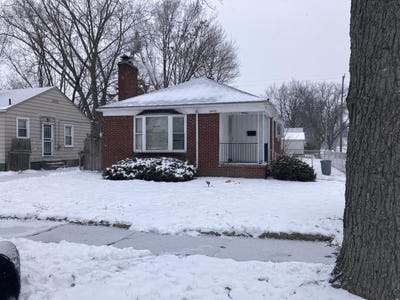 /international/us/19015-kingsville-street-harper-woods-mi-110098246902/