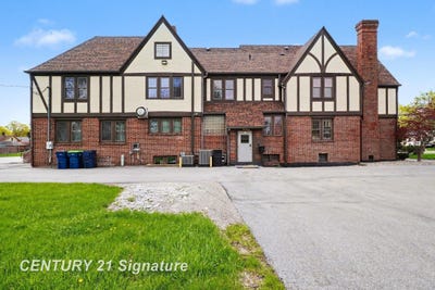 /international/us/302-tuscola-road-bay-city-mi-110105066343/