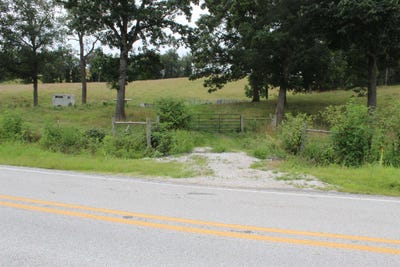 /international/us/8883-n-highway-27-marshall-ar-110101030846/