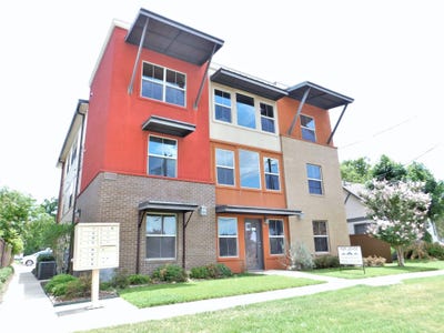 /international/us/1512-n-elm-street-denton-tx-110108588174/