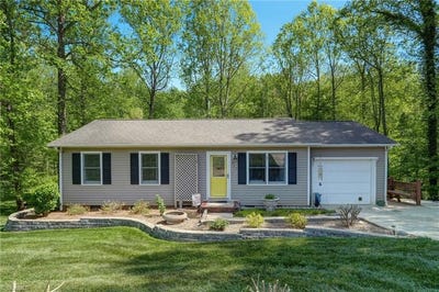 /international/us/915-quailmeadow-lane-colfax-nc-110108233382/
