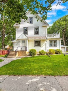 /international/us/116-east-fuller-street-freeport-il-110108503030/