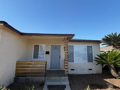 /international/us/2203-dennis-drive-selma-ca-110108695841/
