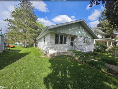 /international/us/204-s-main-street-greene-ia-110108123981/