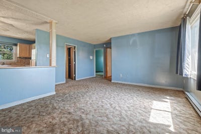 /international/us/258-n-locust-point-road-mechanicsburg-pa-110100090843/