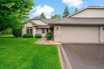 /international/us/8541-inverness-lane-n-brooklyn-park-mn-110108744884/