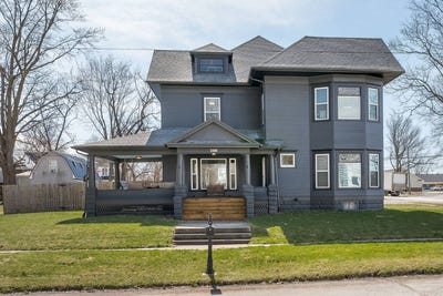 /international/us/200-e-berry-st-hamilton-mo-110106720371/