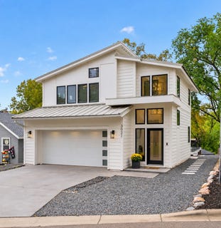 /international/us/3021-lake-shore-boulevard-minnetonka-mn-110120459638/