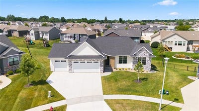 /international/us/4135-tall-pines-court-marion-ia-110109666944/