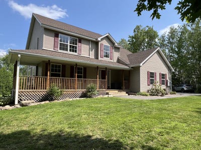 /international/us/38-dunston-drive-glenburn-me-110100157831/?lang=en