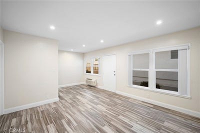 /international/us/2930-fairmount-avenue-la-crescenta-ca-110106379231/