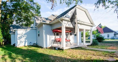 /international/us/1201-mill-street-cassville-mo-110119730067/