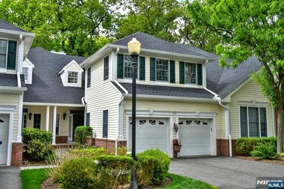 /international/us/804-fieldstone-terrace-wyckoff-nj-110108503732/