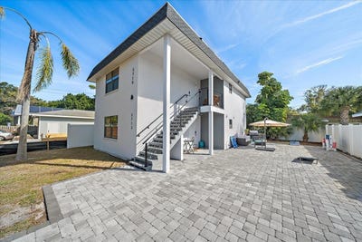 /international/us/3710-iroquois-avenue-sarasota-fl-110105255569/