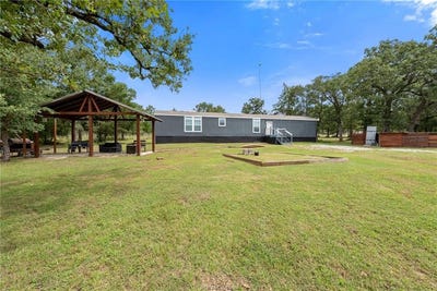 /international/us/319-berry-creek-drive-caldwell-tx-110098086314/