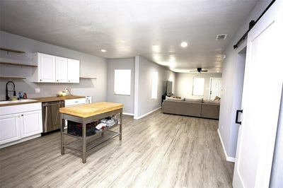 /international/us/723-plum-street-graham-tx-110103975480/
